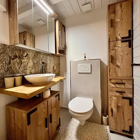 Jagdhaus Zum Waldblick Nyaraló *